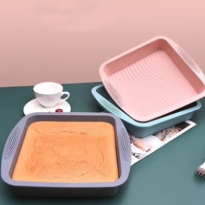 Bom preço. Panela de bolo quadrada de silicone não pegajosa resistente ao calor de liberação fácil para assar bolos on-line