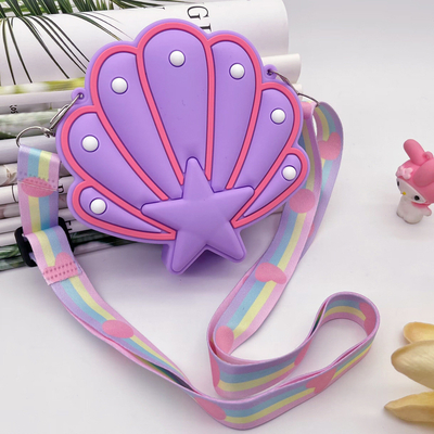 Bom preço. Caixinha de lápis de silicone de qualidade alimentar Bolsa de bolso Crossbody Bolsa de mão Bolsa de maquiagem Bolsa de armazenamento Container Natal Regalo de aniversário on-line