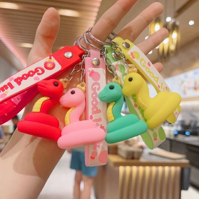 Bom preço. Adorável Cartoon Chain de Chaves de Silicônio Bonito Kawaii Anime Cool Chains Para Mochilas Espaço Chain de Chaves Natal presente de aniversário on-line