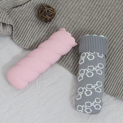 Bom preço. Garrafa de água quente de silicone Saco aconchegante para alívio da dor Pescoço e ombros Pés mais quentes on-line