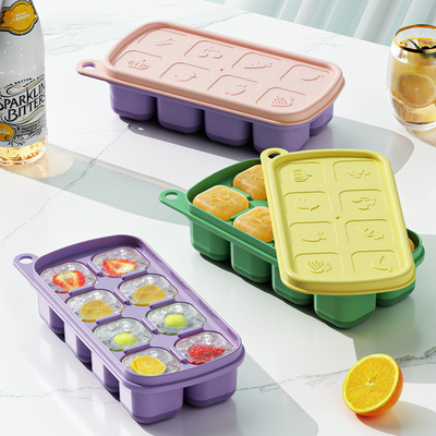 Bom preço. Caixa de cubos de gelo com tampa e caixote, 4 pacotes de silicone plástico Caixas de cubos de gelo para congelador com caixa / recipiente, empilhável com armazenamento Kit de balde gelado, colher, para sopa, comida, coquetel, café on-line