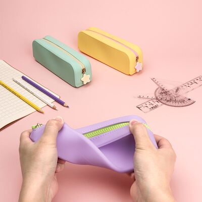 Bom preço. Saco de moedas de silicone durável 110g Material de silicone flexível leve adequado para armazenamento seguro de moedas e fácil manuseio on-line
